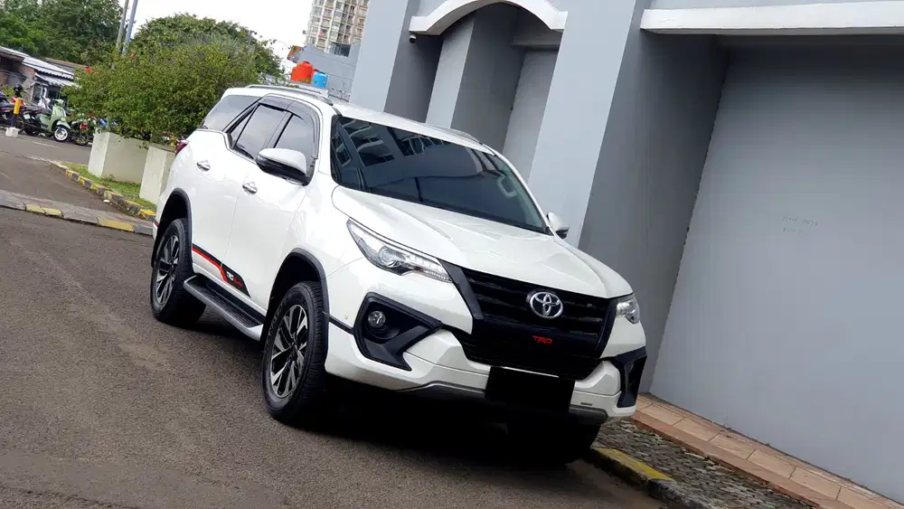 [ GARANSI 5TH ] Toyota Fortuner 2.4 VRZ TRD Sportivo Diesel 2019/2020