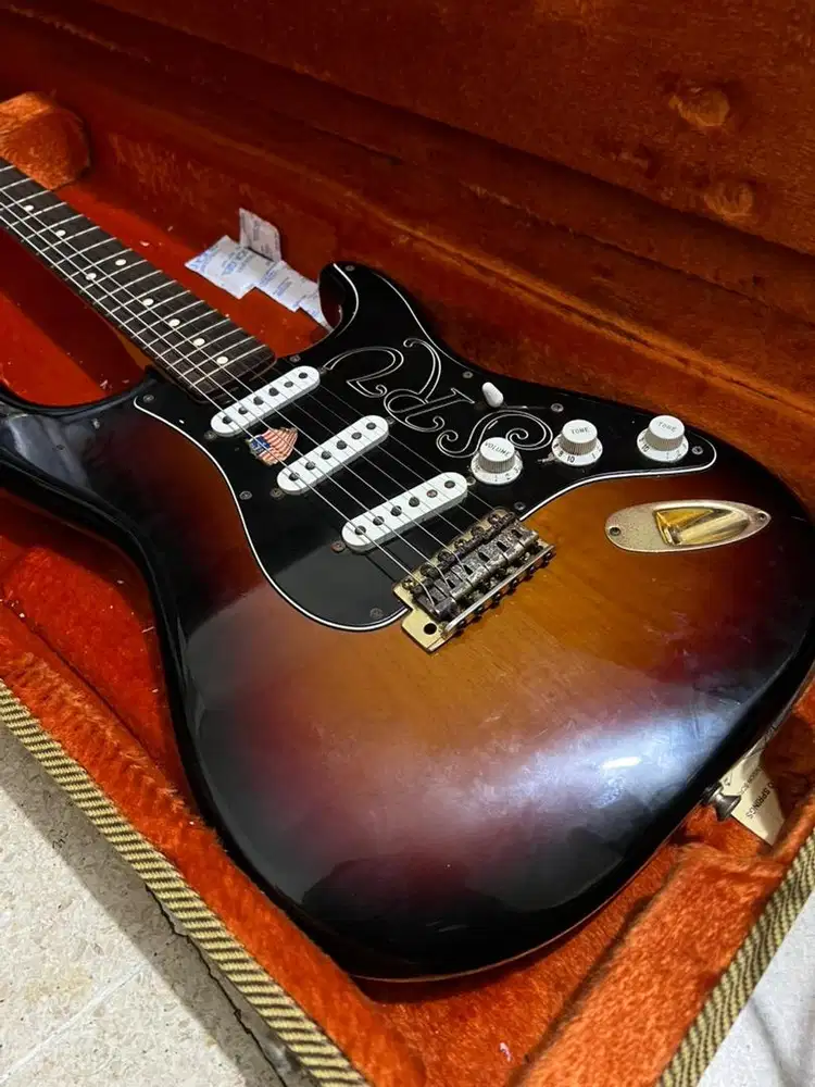 Fender SRV 2015 Stevie Ray Vaughan Signature Strat