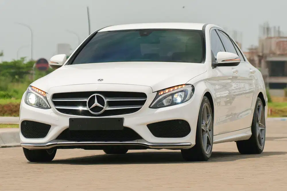 #Harus Punya! Mercedes Benz C200 AMG 2018 White c300 glc200 320i x1
