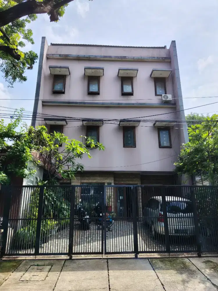 Elegansi Hunian & Kecerdasan Investasi Berpadu di Satu Properti