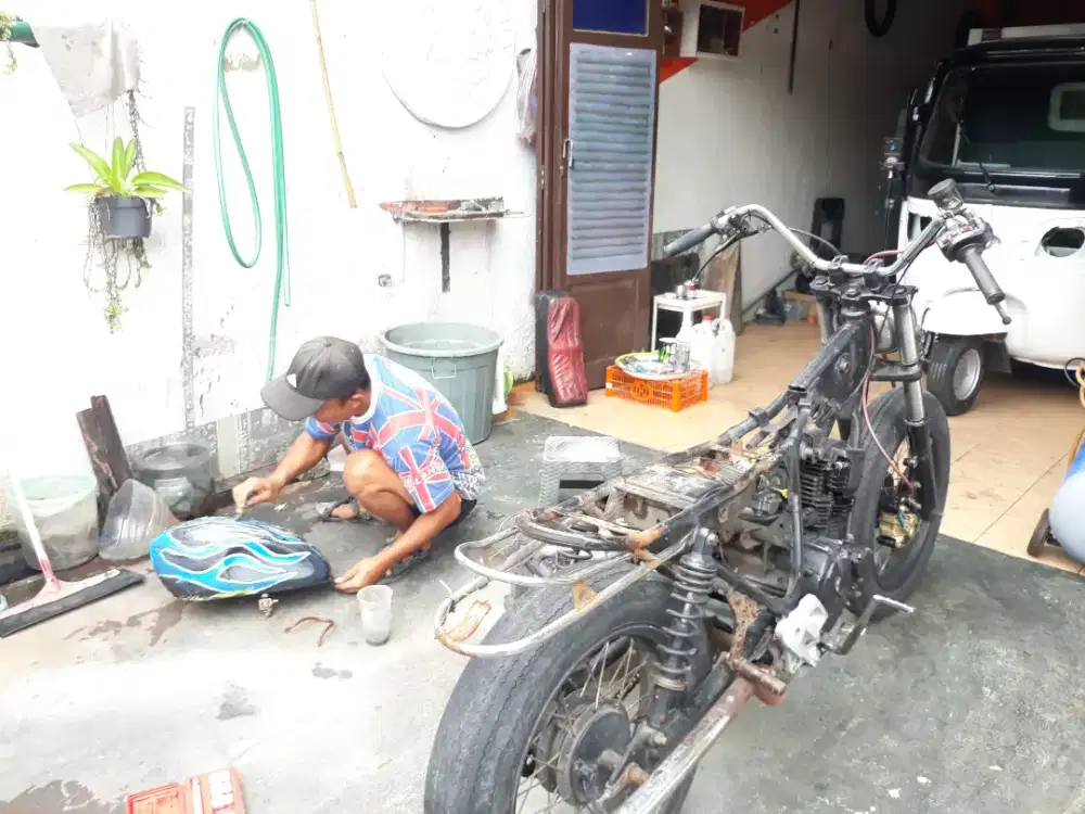 terima jasa cat mobil/motor.