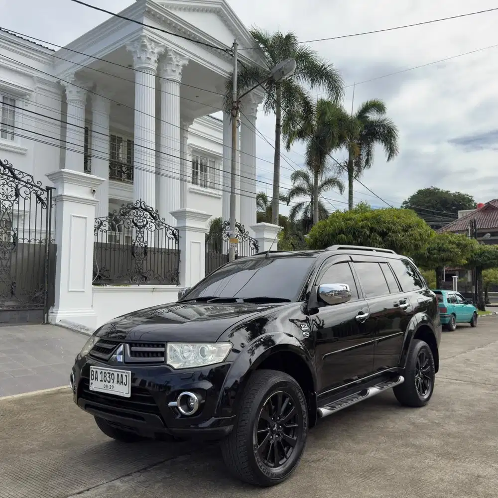 Dp 30 jt Pajero sport dakar VGT 2014 istimewah