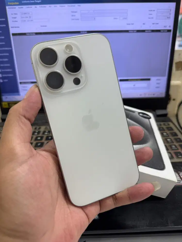 Iphone 15 Pro 128GB resmi ibox fullori