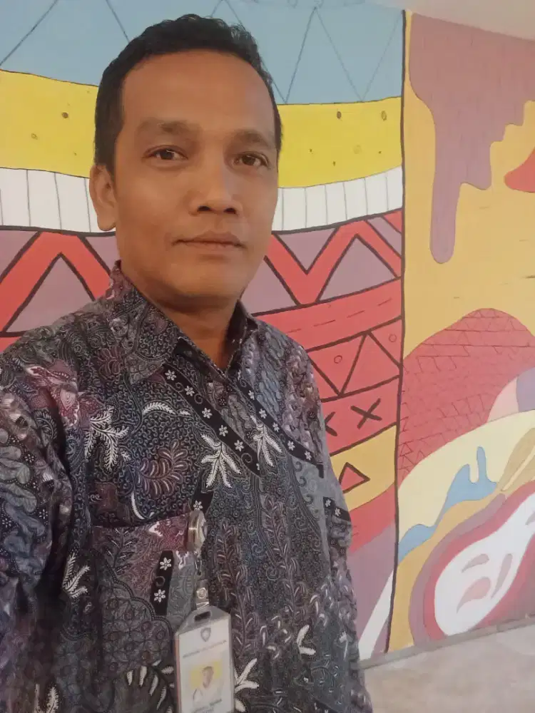 Menerima jasa apapun yg penting halal