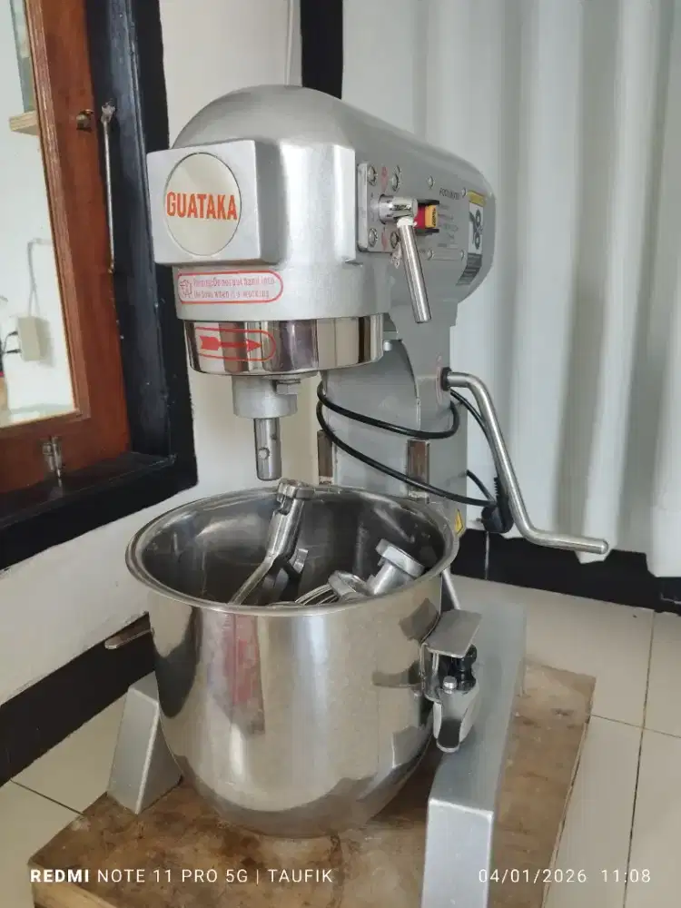Mixer Kue/Bolu B10