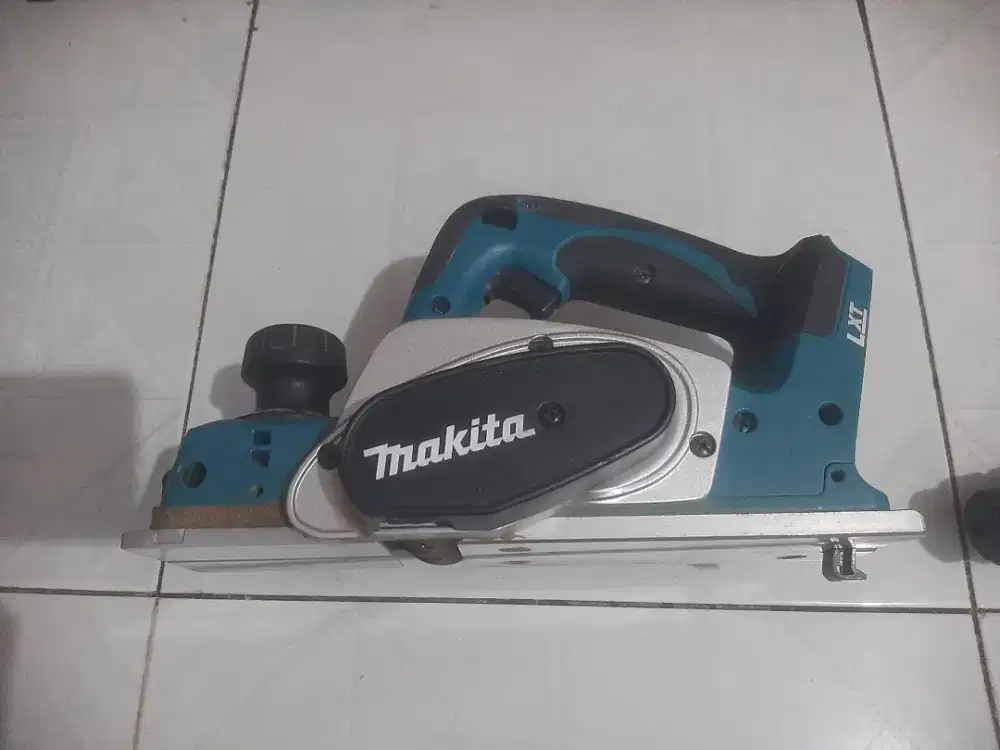 Mesin Serut Kayu Batre