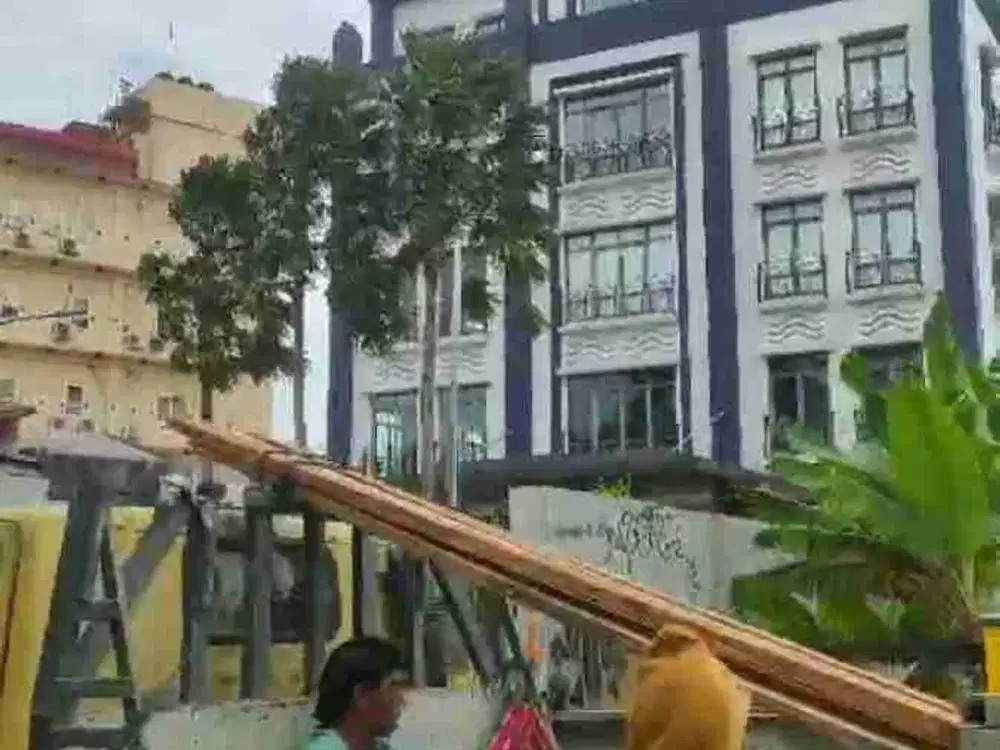 gedung 5 lantai dekat MRT Lebak bulus cocok buat kantor,hotel,sekolah dll