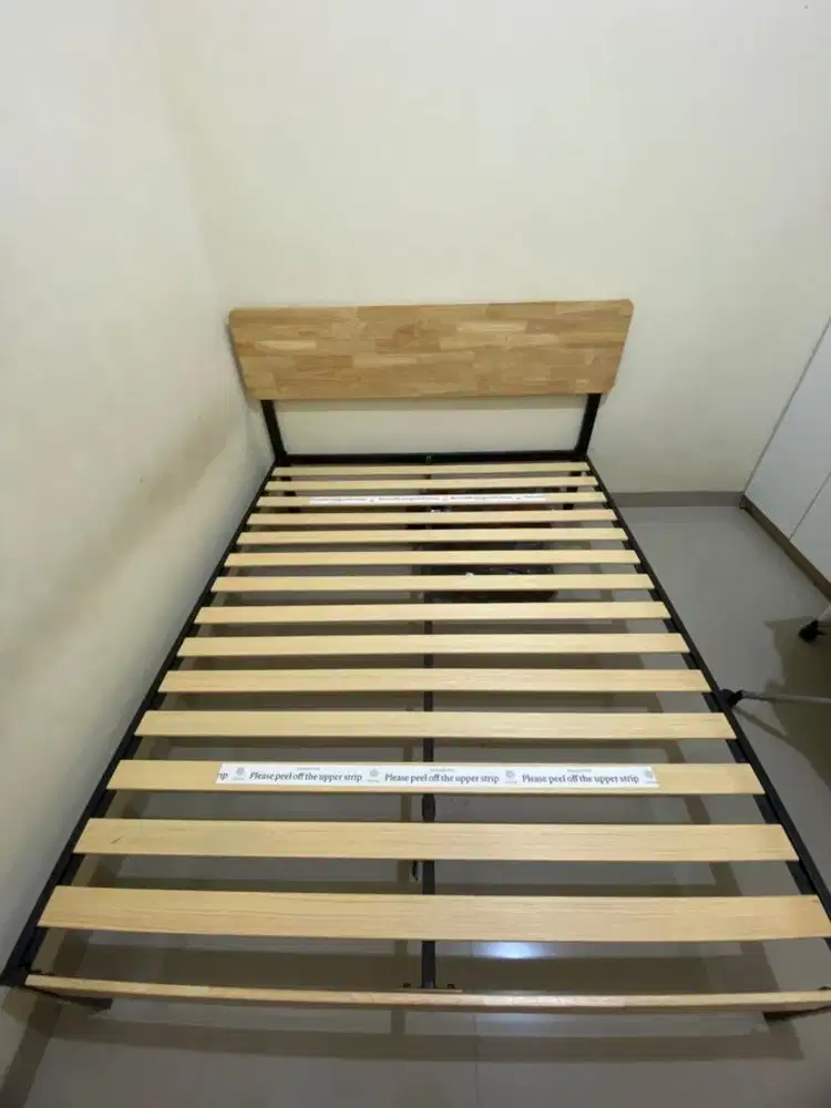 Dipan Zinus Olivia Minimalis Industrial DIY Bed In a Box - 160x200