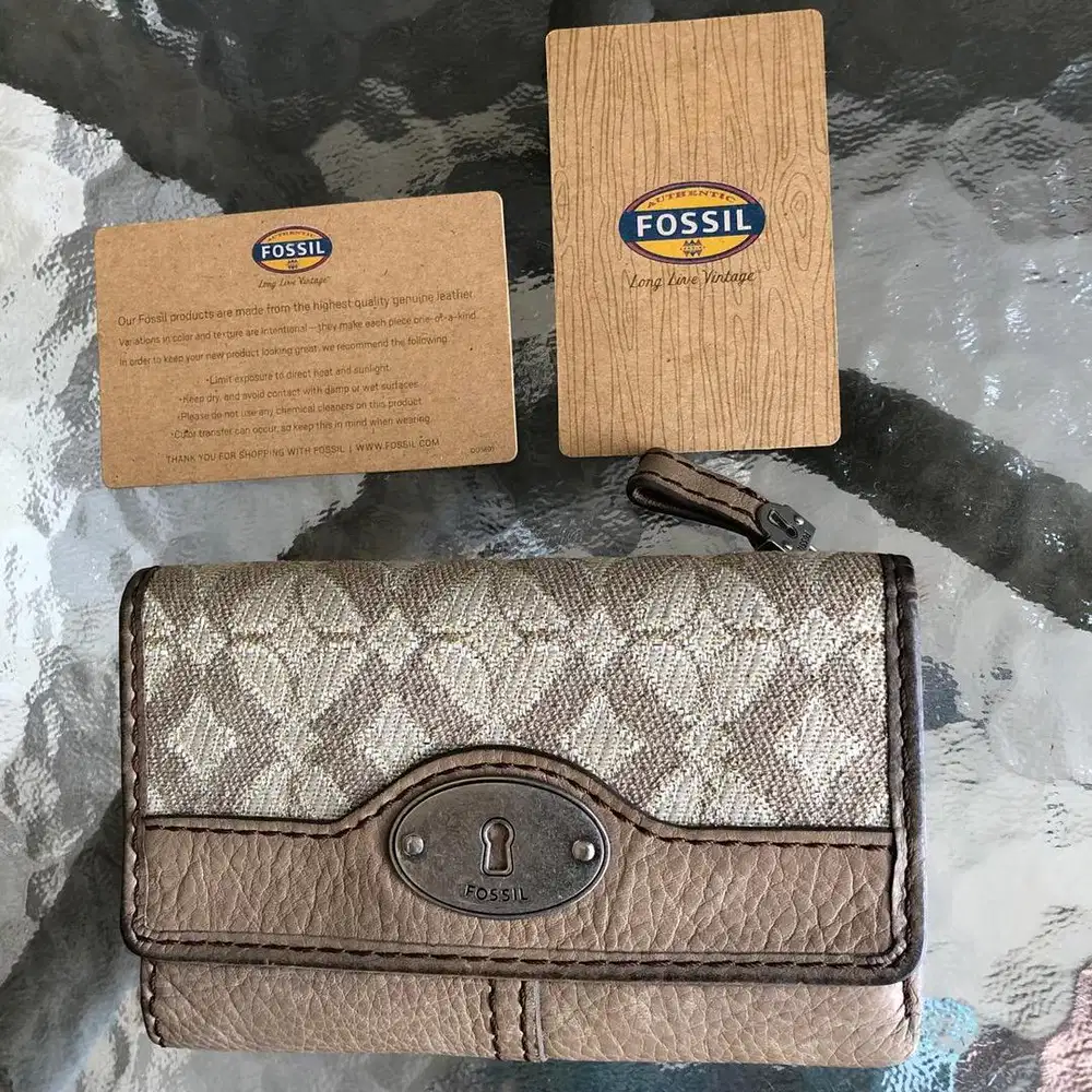 Dompet Fosil Genuine Leather