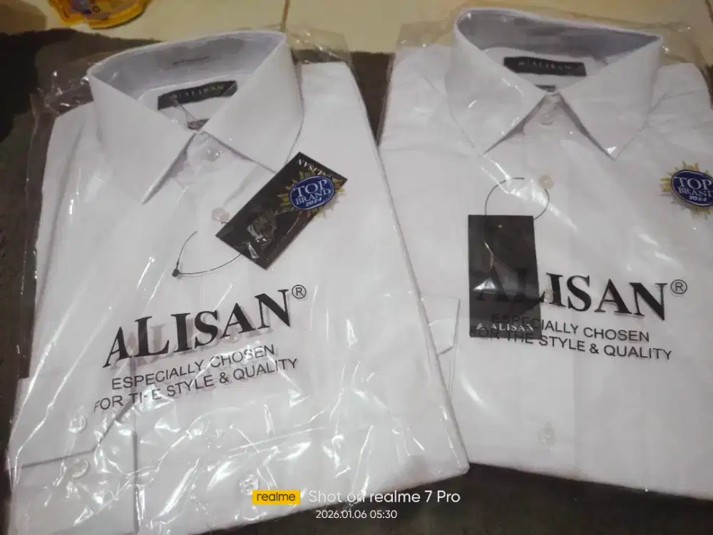 Kemeja putih Alisan NEW