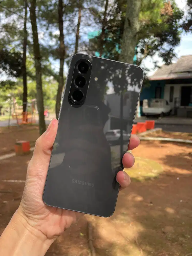 Samsung Galaxy A56 Hitam 8/256GB Graphite Batangan Resmi Samsung