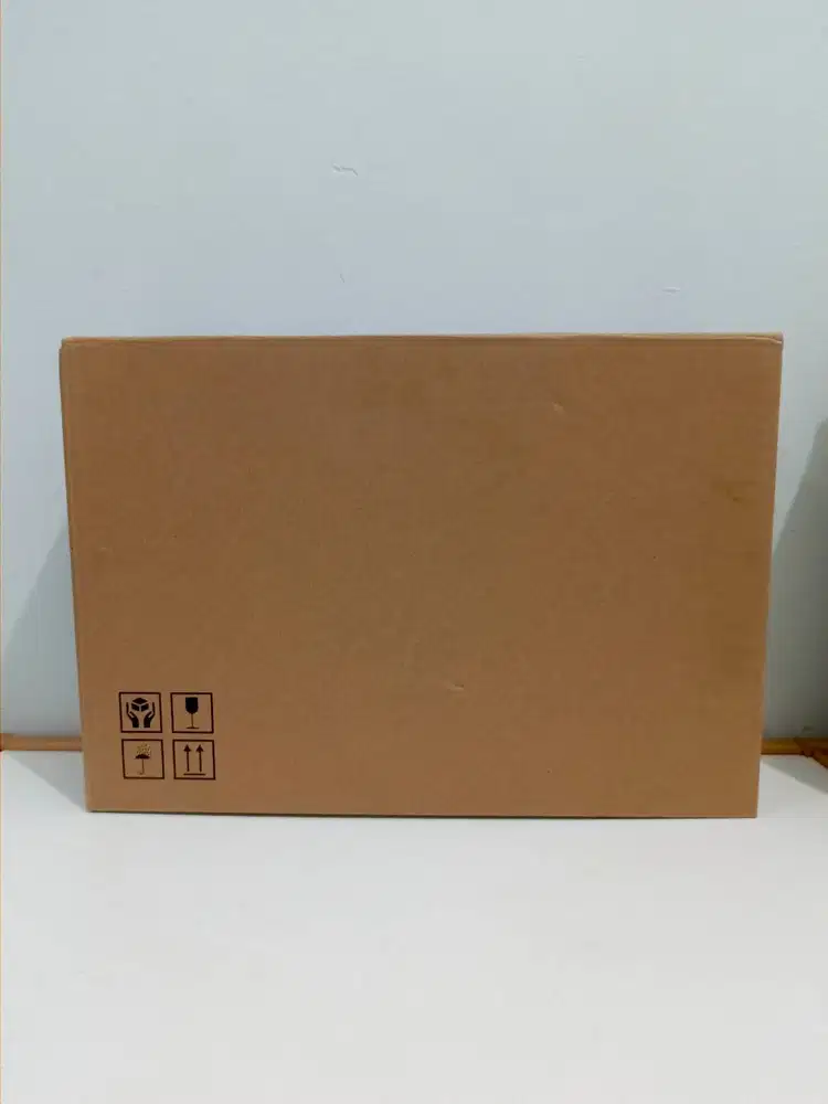 Laptop Gaming AMD Ryzen 5500U Ram 8GB SSD 512GB Avita Pura A+ Resmi