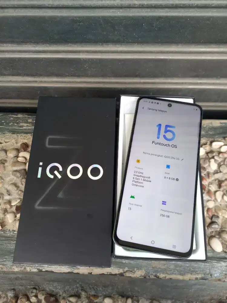 IQOO Z9X 5G 8/256 SECOND LIKE NEW