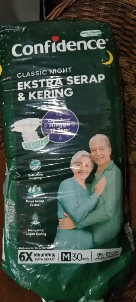 PAMPERS Dewasa ukuran M