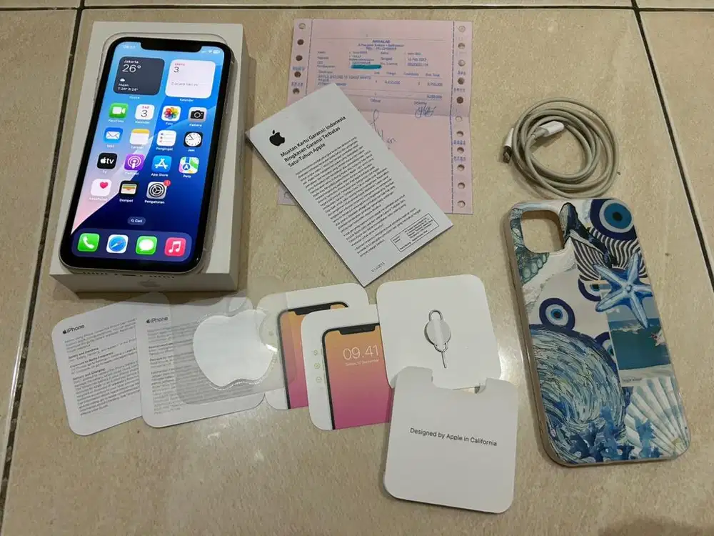 BU Iphone 11 putih mulus resmi ibox 128gb segel fullset