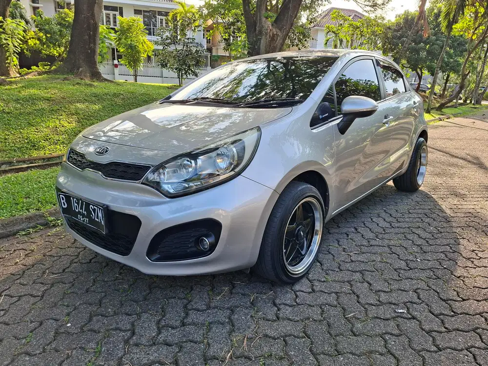 Kia Rio 2012 Bensin