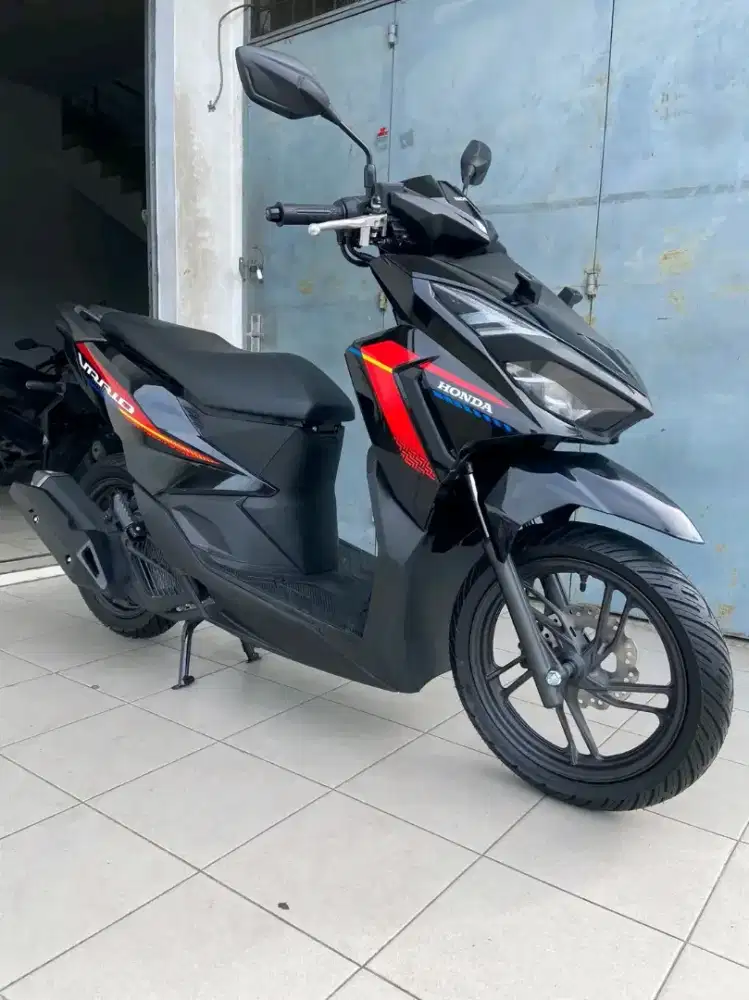 HONDA VARIO 125 CBS HITAM