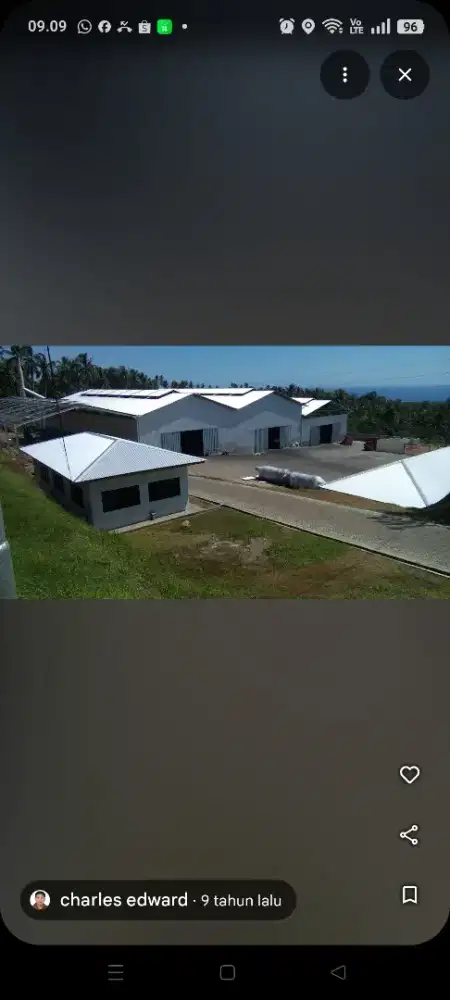 Gudang depan jalan utama ke arah Bitung