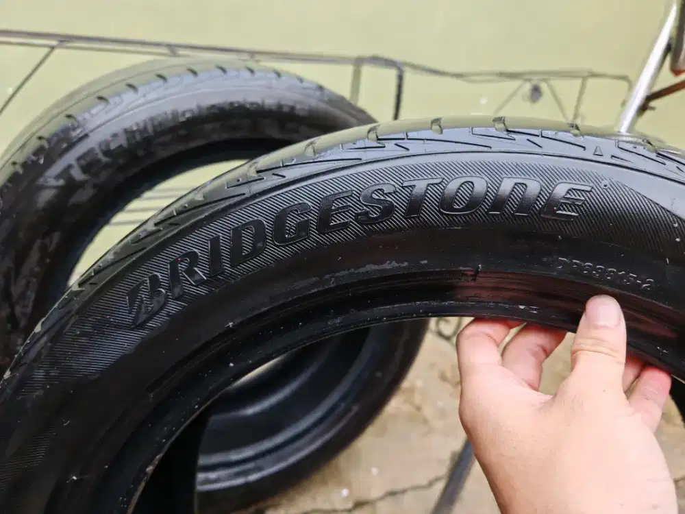 Ban Tubeless Bridgestone 195/55 Ring 16