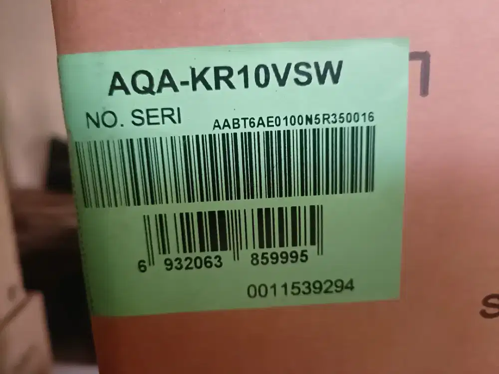 AC Merk AQUA JAPAN, 1PK INVETER, AQA-KCR10VSW, Warna : Black