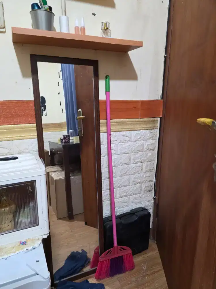 KULKAS MINI BAR MERK SHARP