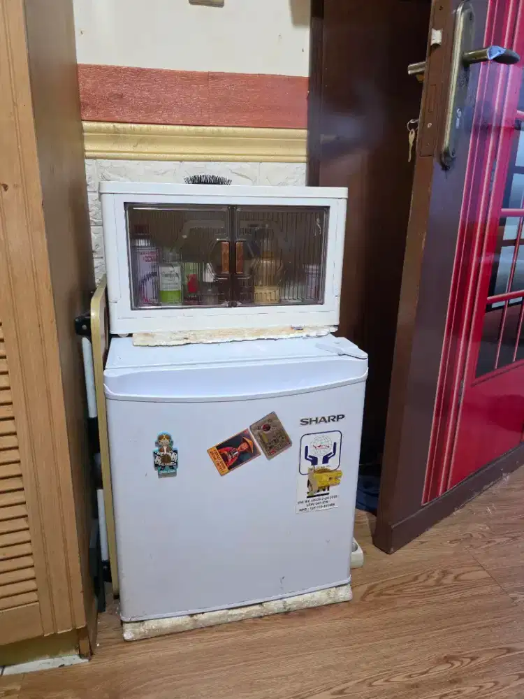 KULKAS MINI BAR MERK SHARP