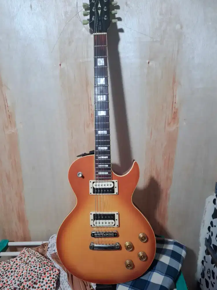 Gitar Elektrik Cort CR300