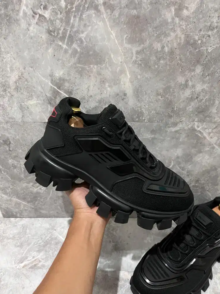 Sepatu Prada Original sneakers casual prelov no vuitton bally gucci lv