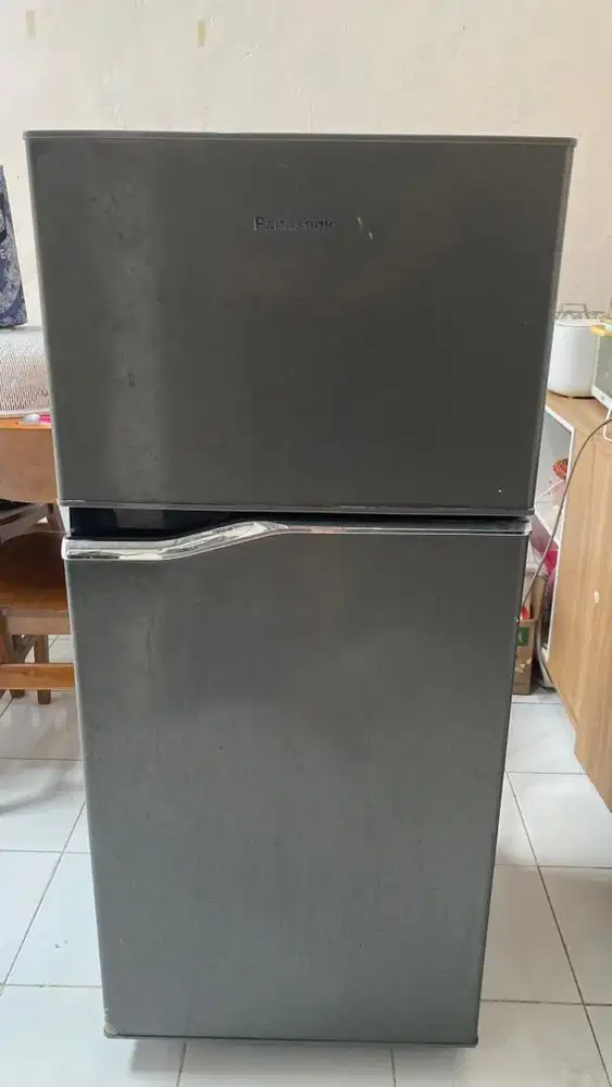 Kulkas Panasonic