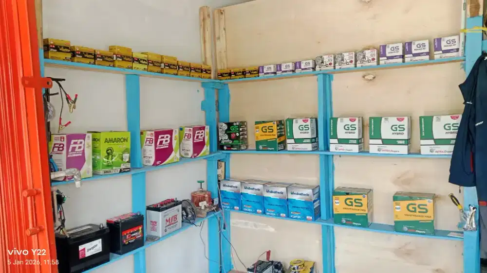 Aki mobil baru dan bekas