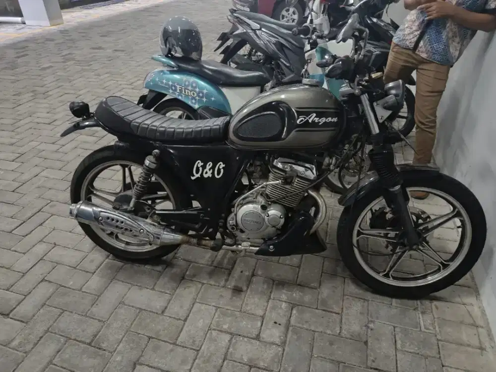 Suzuki thunder 2007 japstyle