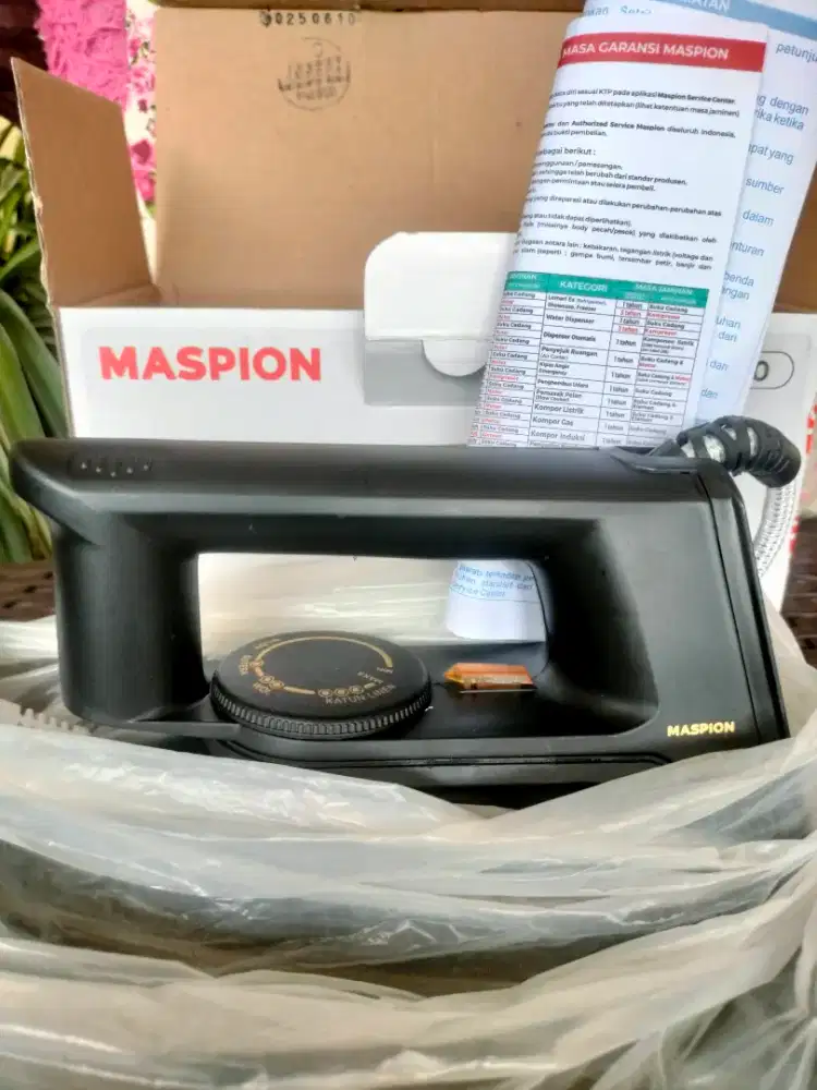 Setrikaan Merek Maspion Baru