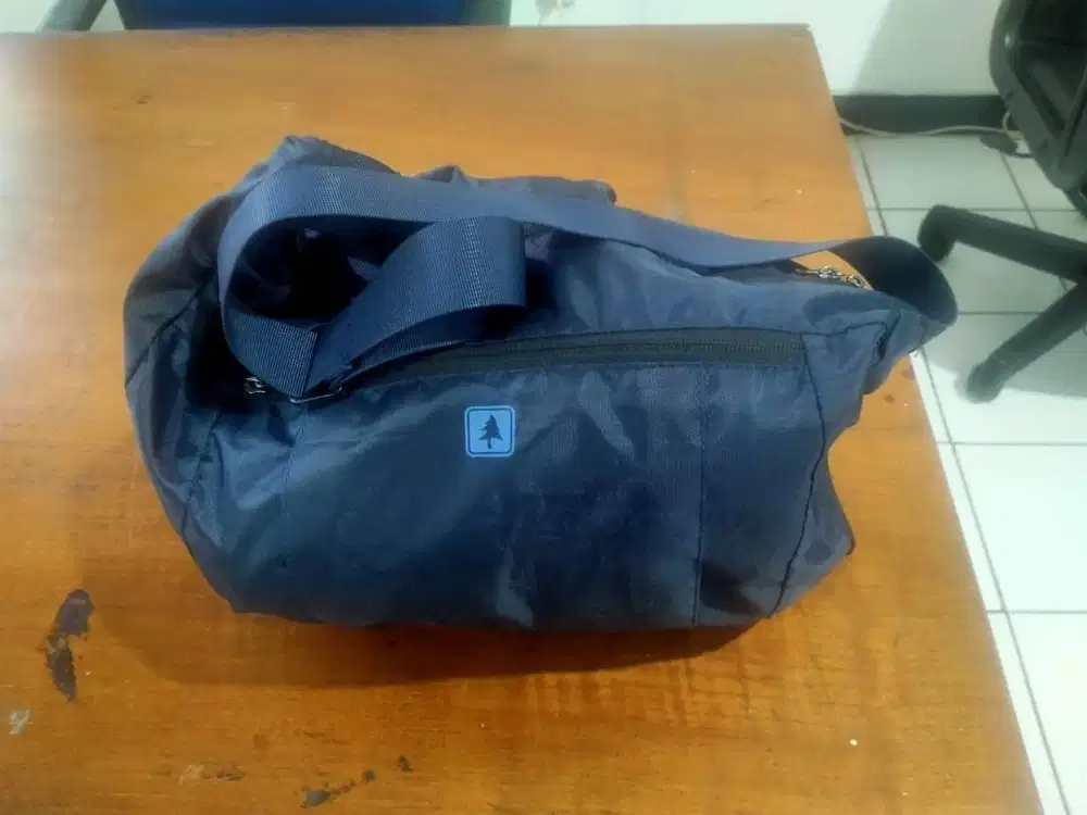 DIJUAL MURAH TAS MERK CONSINA TIPE SAVANNA WARNA NAVY
