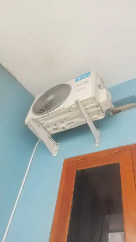 AC midea pemakaian pribadi