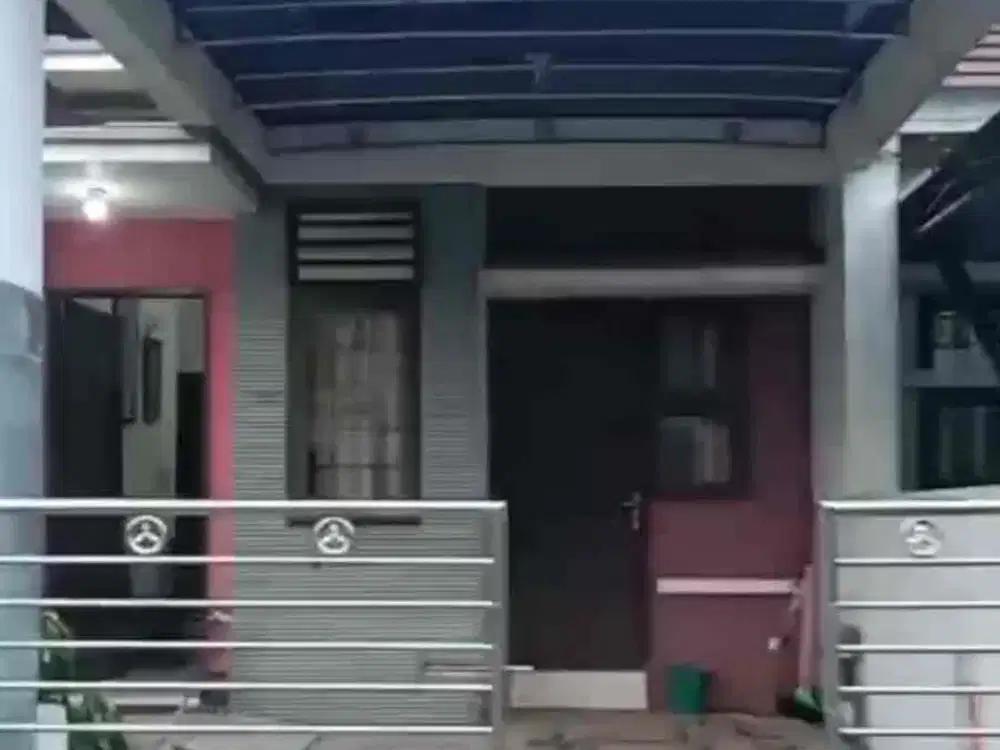 Disewakan Rumah ketintang regency ada furnish dekat A yani