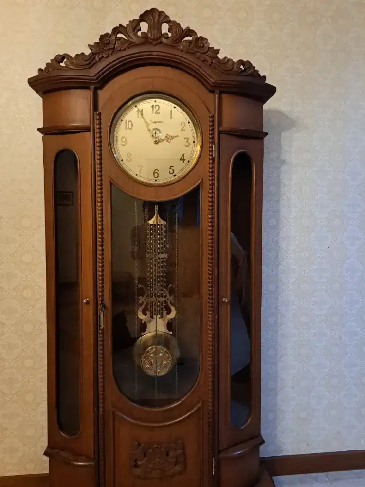 Jam bandul jung hans