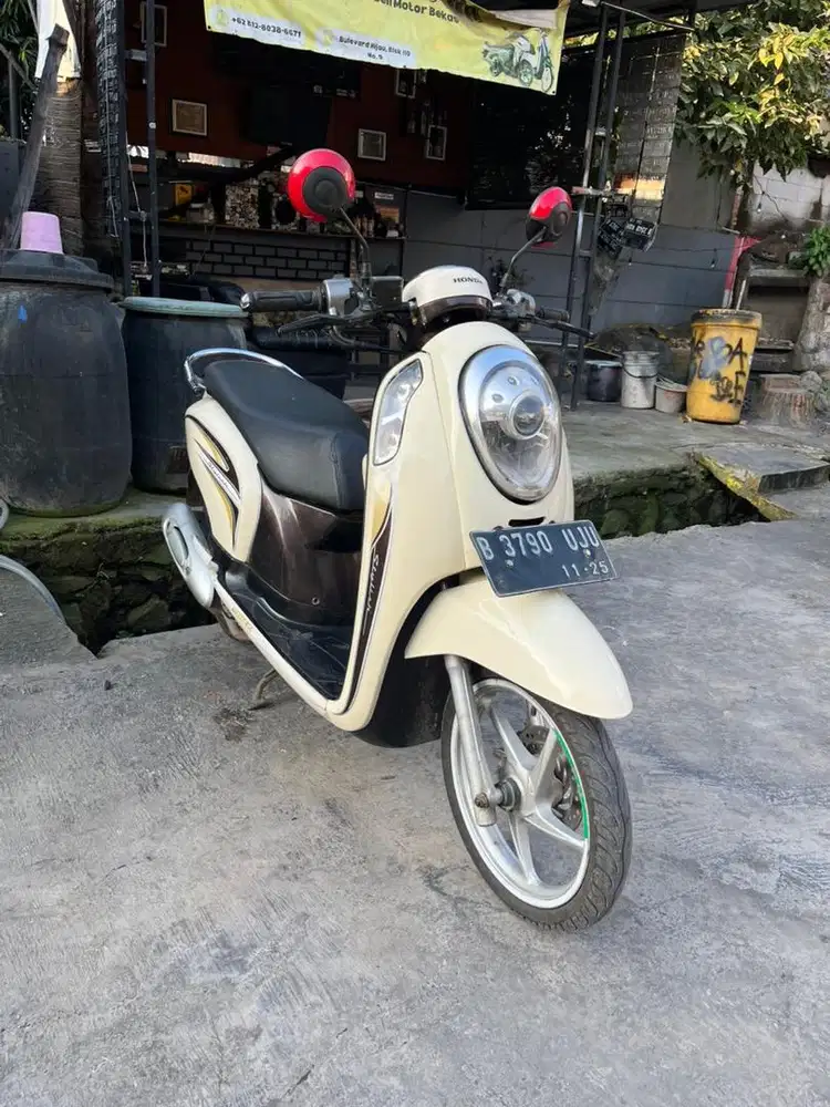 HONDA SCOOPY ESP 2015