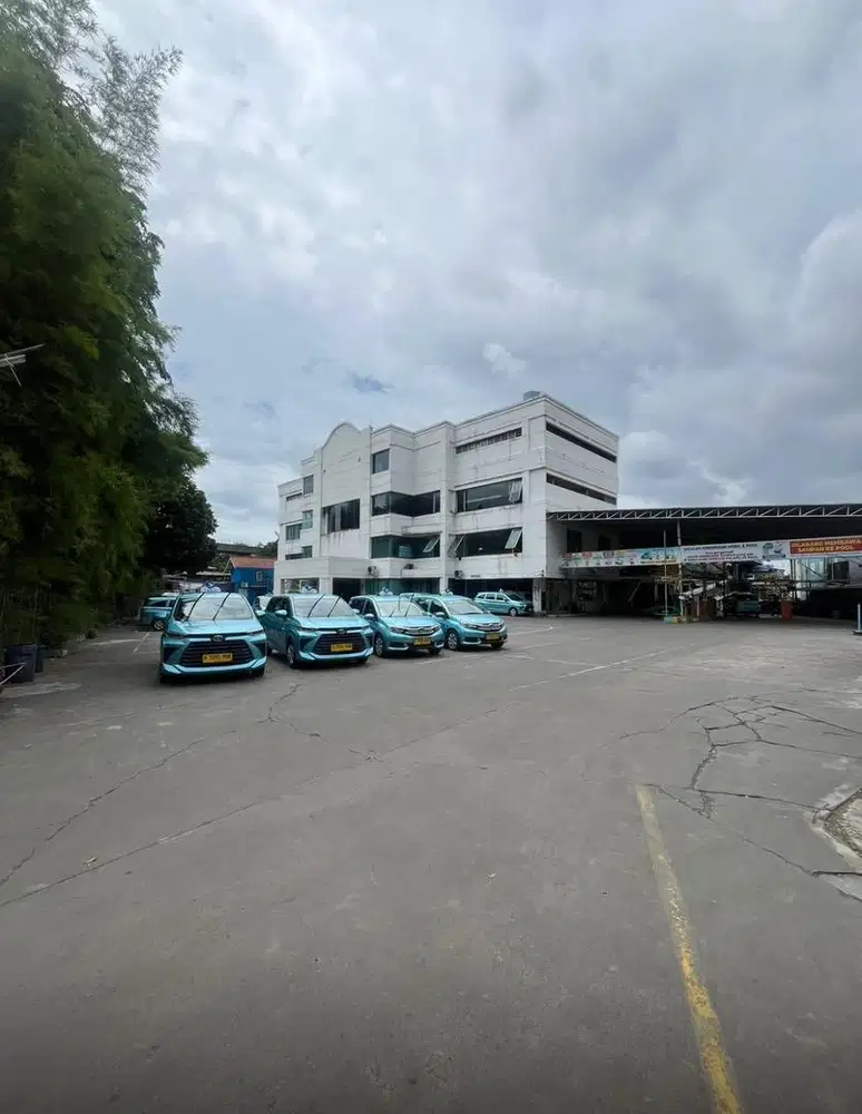 DIBUTUHKAN DRIVER TAKSI BLUEBIRD GRATIS