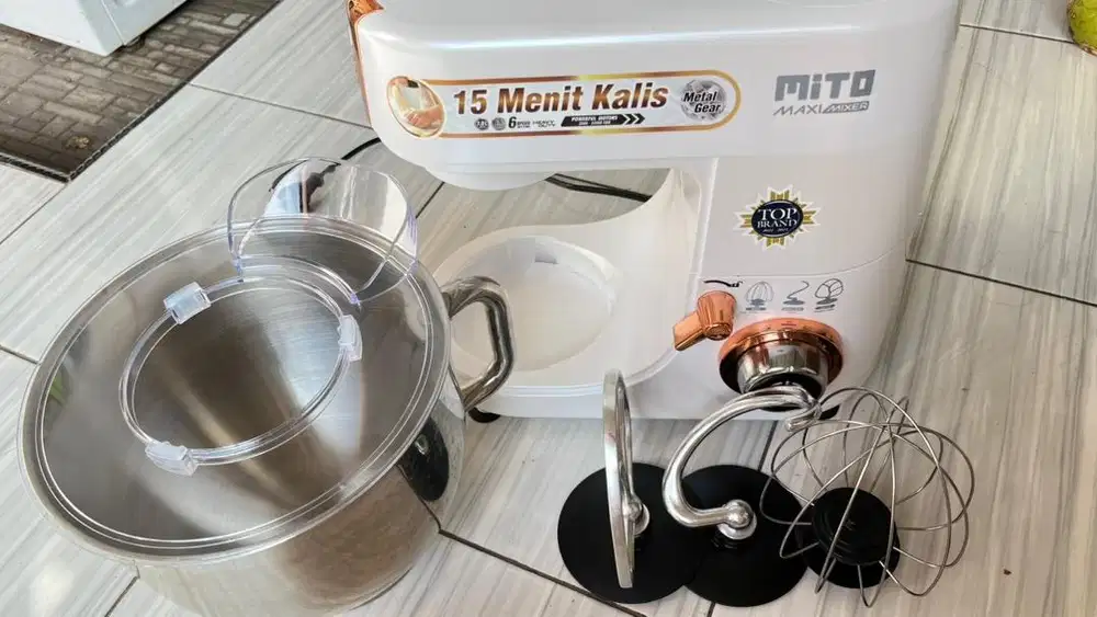 Mito Stand Mixer MX700