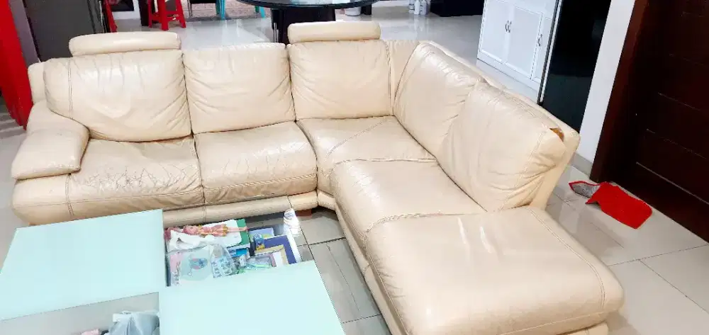 Sofa sudut minimalis Informa