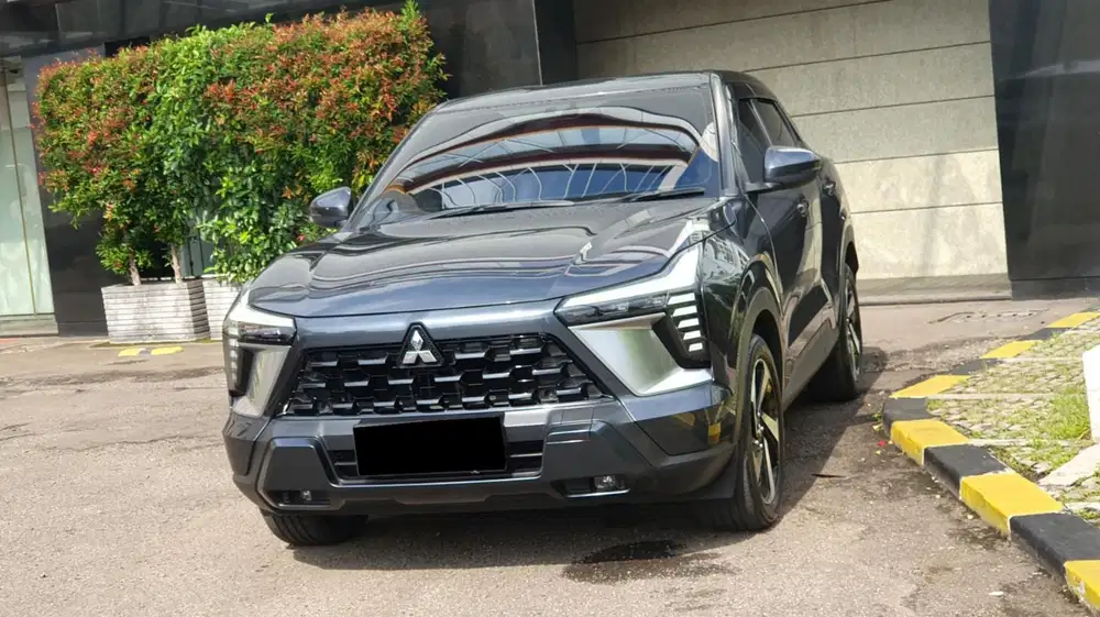 Km17rb mitsubishi xforce ultimate 2023 abu pajak panjang