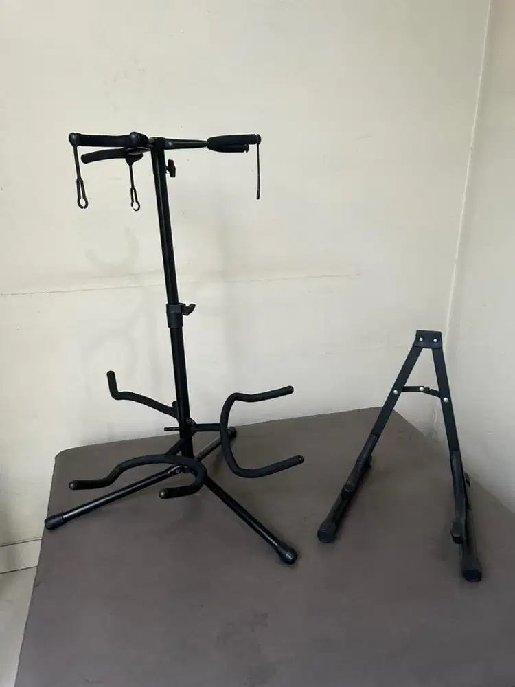 Stand Gitar Bass