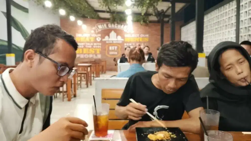 cari kerjaan apa aja