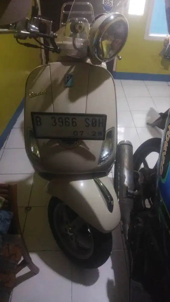 Vespa Piaggio lxv 150