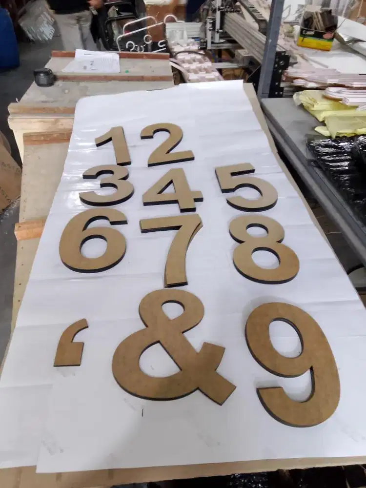 Pegawas produksi advertising