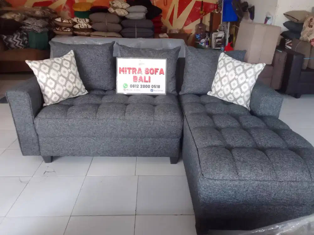 Sofa L kapsul warna abu2 tua ddk tahu bunus bantal besar 3  kecil2