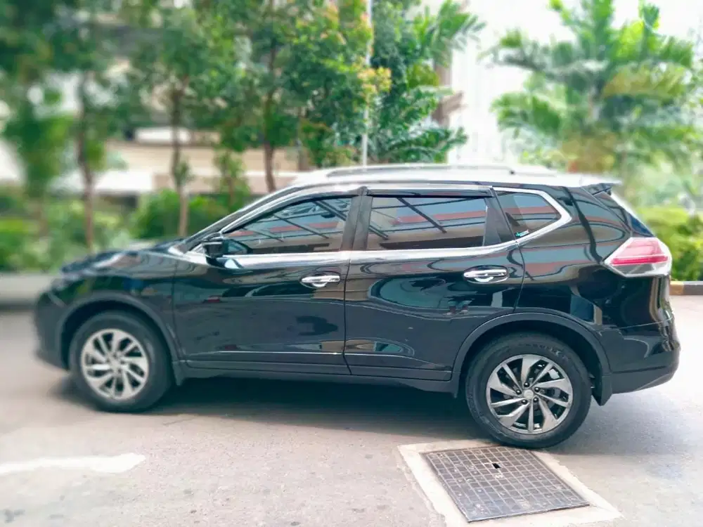 NISSAN XTRAIL X TRAIL X-TRAIL 2016 Hitam 2.5 AT Mulus Full Original