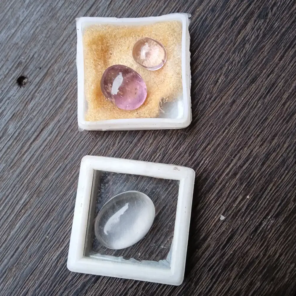 Batu kecubung ketiga nya 150rb