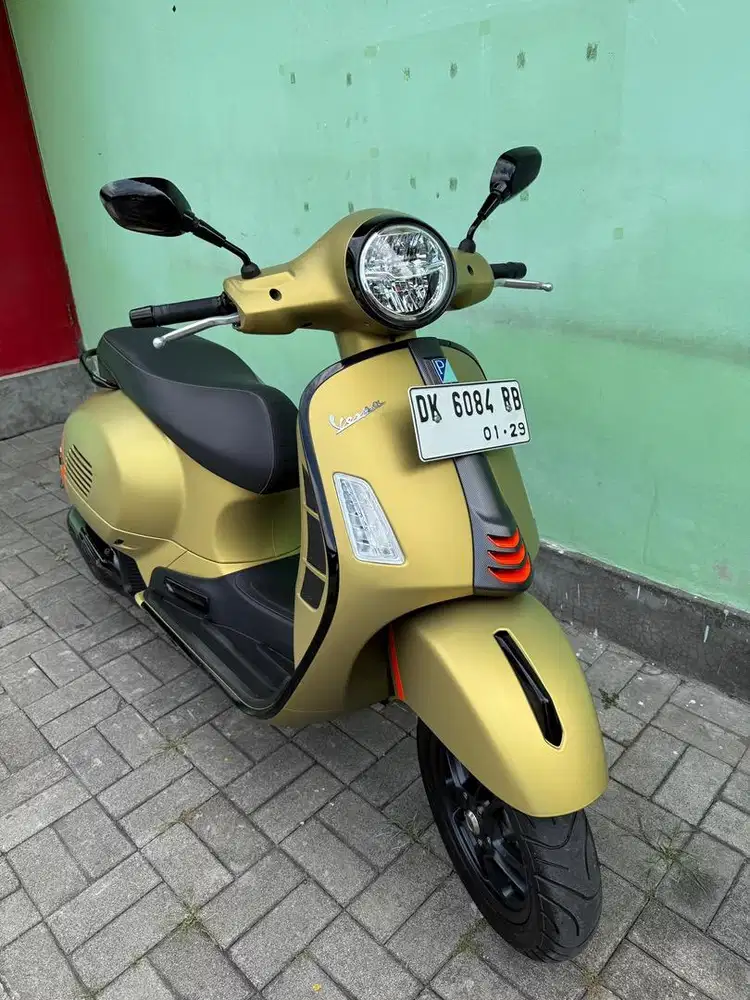 Vespa  GTS Pmk.2024 Super sport!!