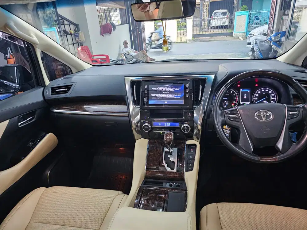 Toyota Alphard 2019 Bensin